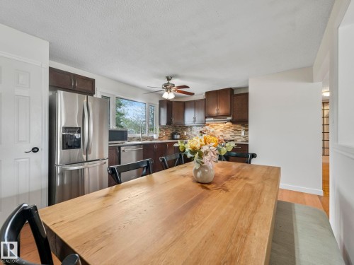 168 Humberstone Road, Edmonton, AB - Indoor Photo Showing Dining Room