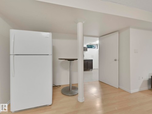 168 Humberstone Road, Edmonton, AB - Indoor Photo Showing Other Room
