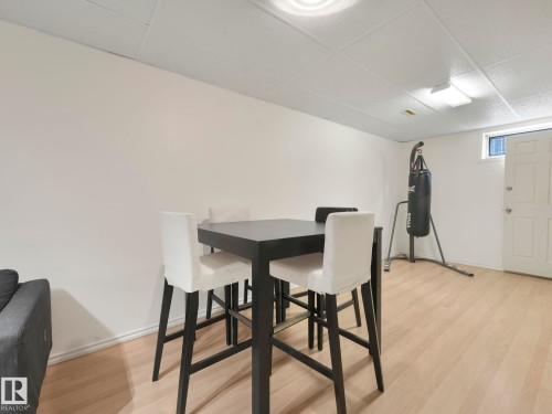 168 Humberstone Road, Edmonton, AB - Indoor