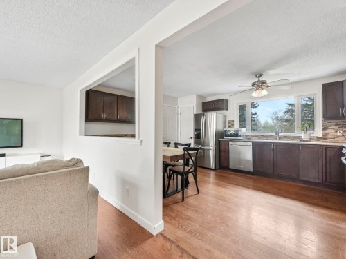 168 Humberstone Road, Edmonton, AB - Indoor Photo Showing Other Room