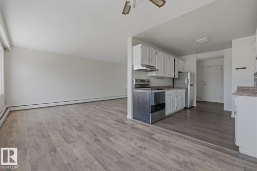212 7815 159 Street, Edmonton, AB - Indoor Photo Showing Kitchen