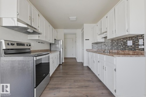 212 7815 159 Street, Edmonton, AB - Indoor Photo Showing Kitchen