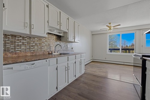 212 7815 159 Street, Edmonton, AB - Indoor Photo Showing Kitchen