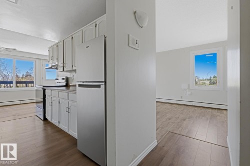 212 7815 159 Street, Edmonton, AB - Indoor Photo Showing Kitchen