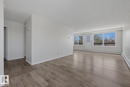 212 7815 159 Street, Edmonton, AB - Indoor Photo Showing Living Room