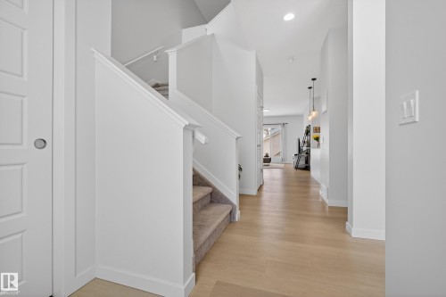 3670 Erlanger Road, Edmonton, AB - Indoor Photo Showing Other Room