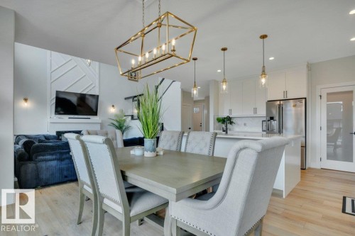 38 Avonlea Way, Spruce Grove, AB - Indoor Photo Showing Dining Room