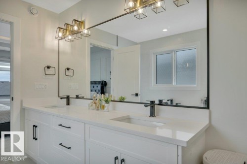 38 Avonlea Way, Spruce Grove, AB - Indoor Photo Showing Bathroom