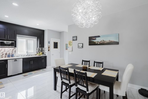 10508 153 Street, Edmonton, AB - Indoor Photo Showing Dining Room