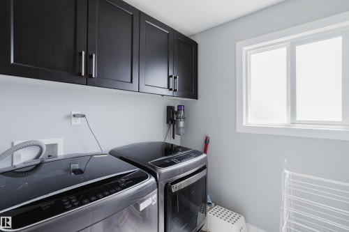 10508 153 Street, Edmonton, AB - Indoor Photo Showing Laundry Room