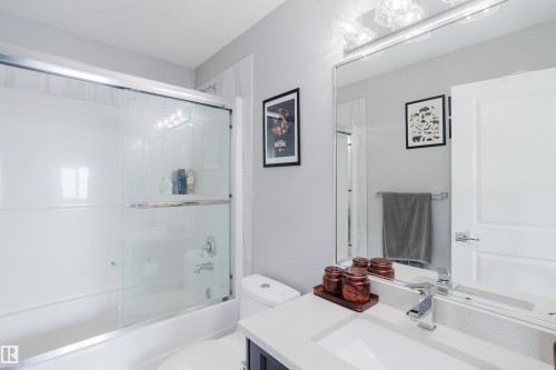 10508 153 Street, Edmonton, AB - Indoor Photo Showing Bathroom