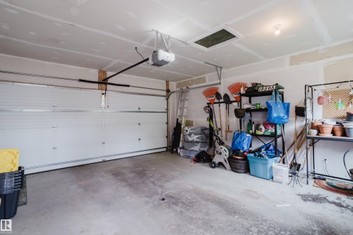 10508 153 Street, Edmonton, AB - Indoor Photo Showing Garage