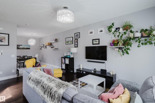 10508 153 Street, Edmonton, AB - Indoor Photo Showing Living Room
