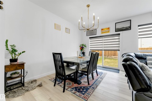 1340 11 Avenue, Edmonton, AB - Indoor Photo Showing Dining Room