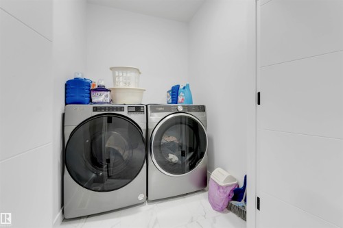 1340 11 Avenue, Edmonton, AB - Indoor Photo Showing Laundry Room