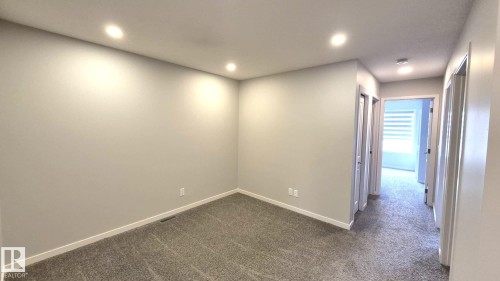5120 23 Avenue, Edmonton, AB - Indoor Photo Showing Other Room