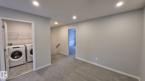 5120 23 Avenue, Edmonton, AB - Indoor Photo Showing Laundry Room