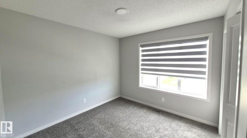 5120 23 Avenue, Edmonton, AB - Indoor Photo Showing Other Room