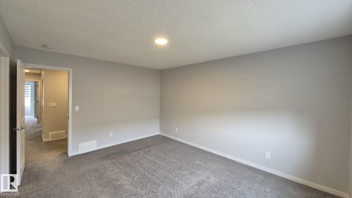 5120 23 Avenue, Edmonton, AB - Indoor Photo Showing Other Room