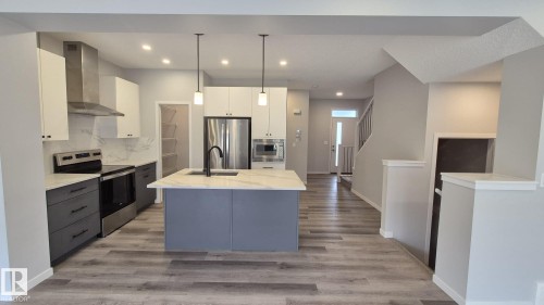 5120 23 Avenue, Edmonton, AB - Indoor Photo Showing Kitchen With Stainless Steel Kitchen With Double Sink With Upgraded Kitchen