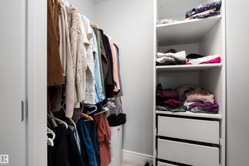 1330 Enright Landing, Edmonton, AB - Indoor With Storage