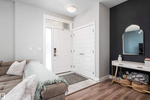 1330 Enright Landing, Edmonton, AB - Indoor