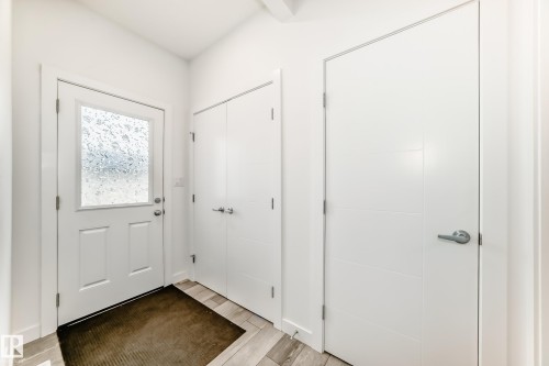 6620 46 Avenue, Beaumont, AB - Indoor Photo Showing Other Room