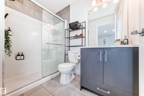 6620 46 Avenue, Beaumont, AB - Indoor Photo Showing Bathroom