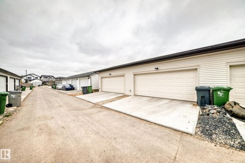 6620 46 Avenue, Beaumont, AB - Outdoor With Exterior
