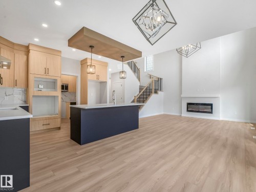 11 Dalquist Bay, Leduc, AB - Indoor Photo Showing Kitchen