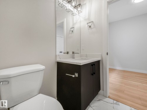 11 Dalquist Bay, Leduc, AB - Indoor Photo Showing Bathroom