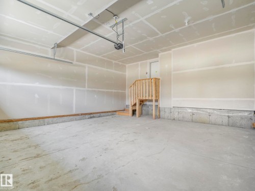 11 Dalquist Bay, Leduc, AB - Indoor