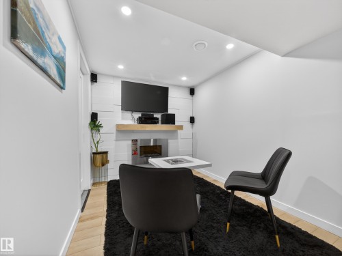 18F Callingwood Court, Edmonton, AB - Indoor Photo Showing Office
