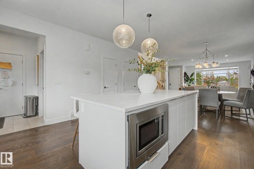 11406 55 Avenue, Edmonton, AB - Indoor