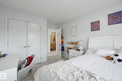 11406 55 Avenue, Edmonton, AB - Indoor Photo Showing Bedroom