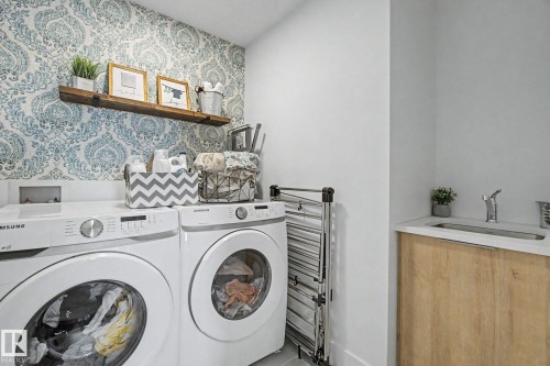 11406 55 Avenue, Edmonton, AB - Indoor Photo Showing Laundry Room