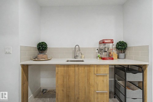 11406 55 Avenue, Edmonton, AB - Indoor