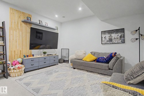 11406 55 Avenue, Edmonton, AB - Indoor