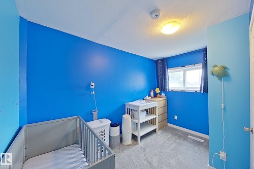 11612 130 Avenue, Edmonton, AB - Indoor Photo Showing Bedroom