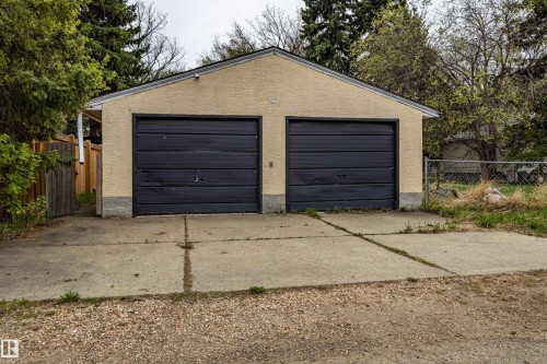 11612 130 Avenue, Edmonton, AB - Outdoor