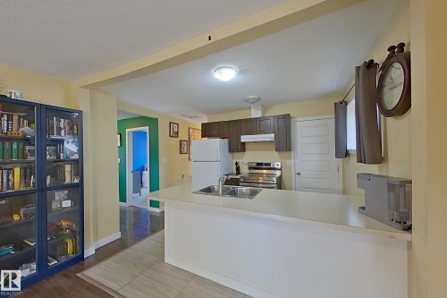 11612 130 Avenue, Edmonton, AB - Indoor Photo Showing Kitchen With Double Sink