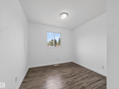 3520 49A Street, Edmonton, AB - Indoor Photo Showing Other Room