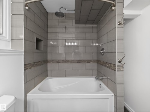 3520 49A Street, Edmonton, AB - Indoor Photo Showing Bathroom