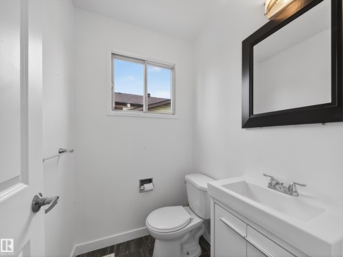 3520 49A Street, Edmonton, AB - Indoor Photo Showing Bathroom