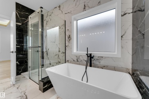 Bathroom - 449 Crystal Creek Link, Leduc, AB - Indoor Photo Showing Bathroom