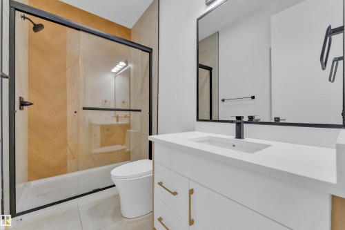 Bathroom - 449 Crystal Creek Link, Leduc, AB - Indoor Photo Showing Bathroom