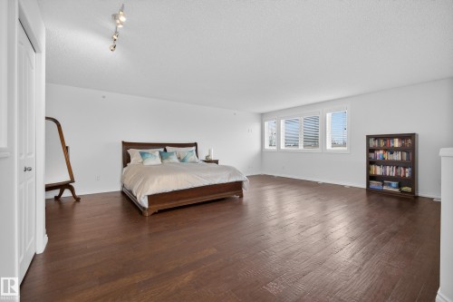 509 7905 96 Street, Edmonton, AB - Indoor Photo Showing Bedroom