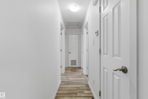7604 142 Avenue, Edmonton, AB - Indoor Photo Showing Other Room