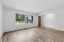 7604 142 Avenue, Edmonton, AB  - Indoor Photo Showing Living Room 