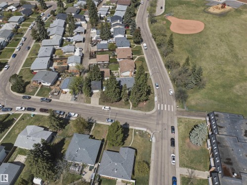 7604 142 Avenue, Edmonton, AB - Outdoor With View